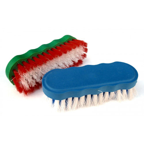 Щітка одежна маленька пластик ВВ