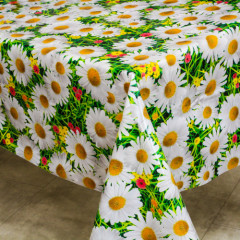 Клеенка 1,37*25м рулон ПВХ на нетканой основе 8764A ромашки на траве